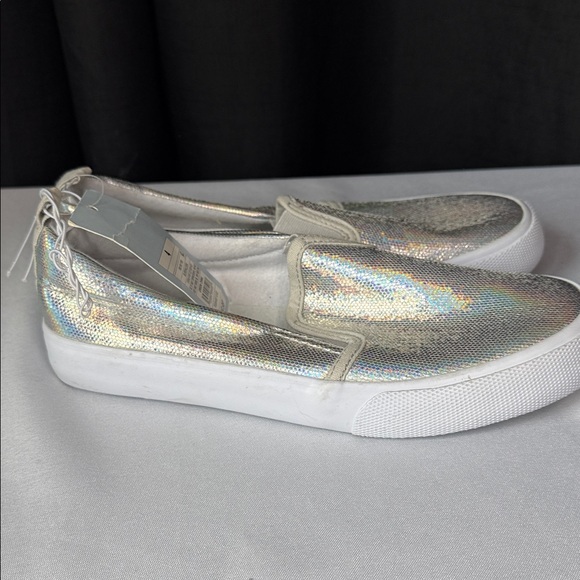 Cat & Jack Silver Holographic Slip-On Shoes - Picture 7 of 10